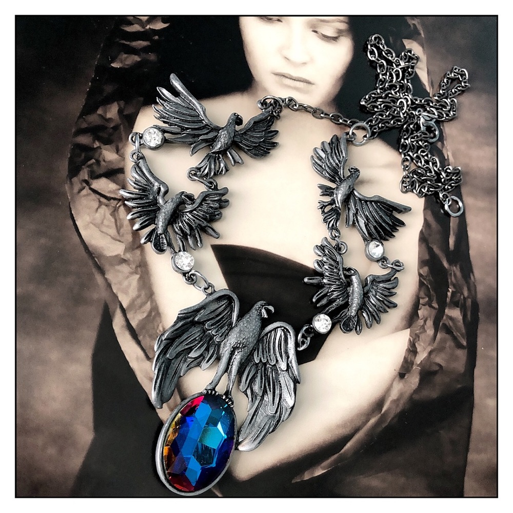 NWOT Antiqued Silver Raven Statement Necklace
